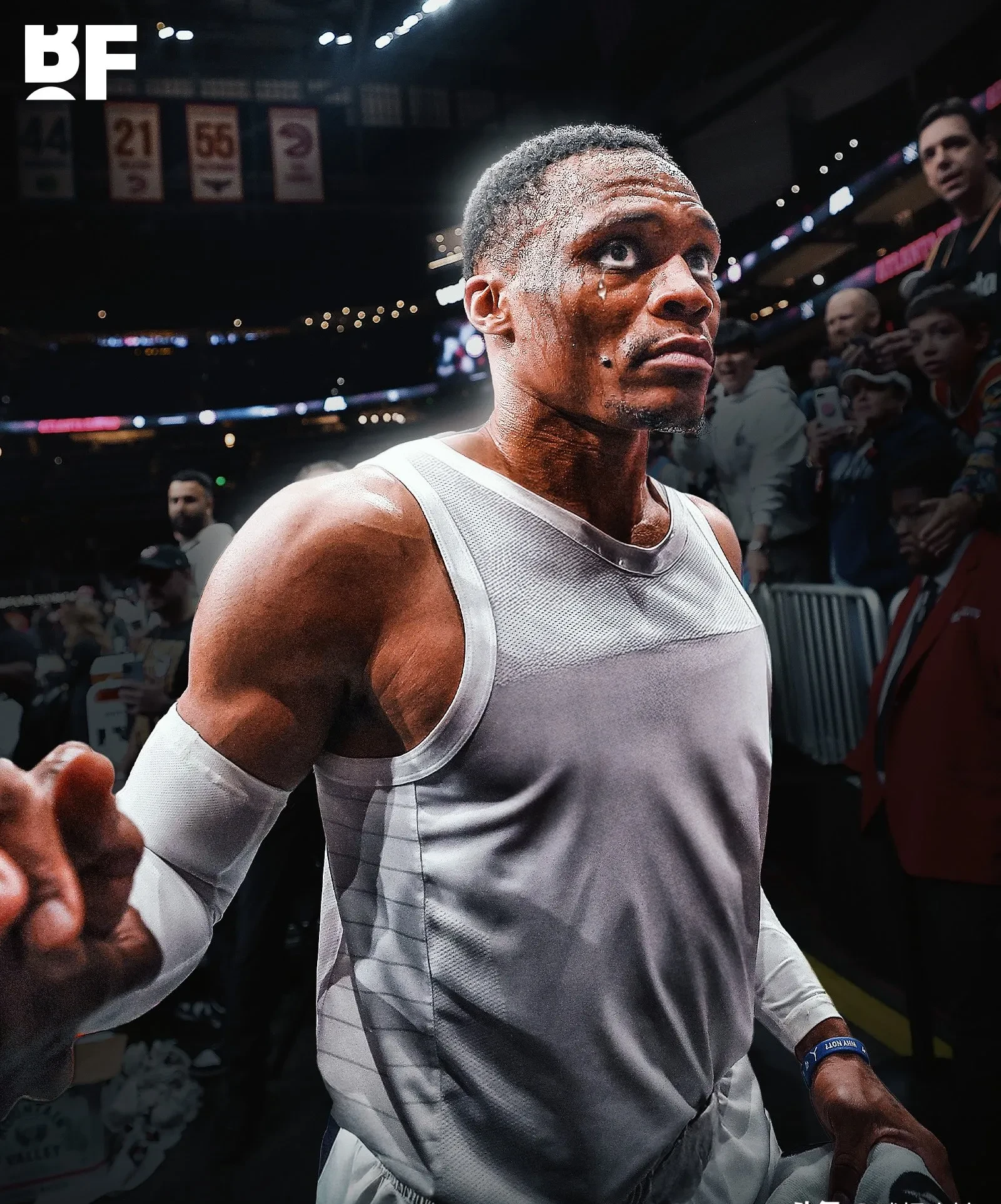 布鲁克林篮网转会期更衣室发声风云突变多伦多猛龙今晚迎来里程碑，赛后纽约尼克斯单刀错失看傻球迷