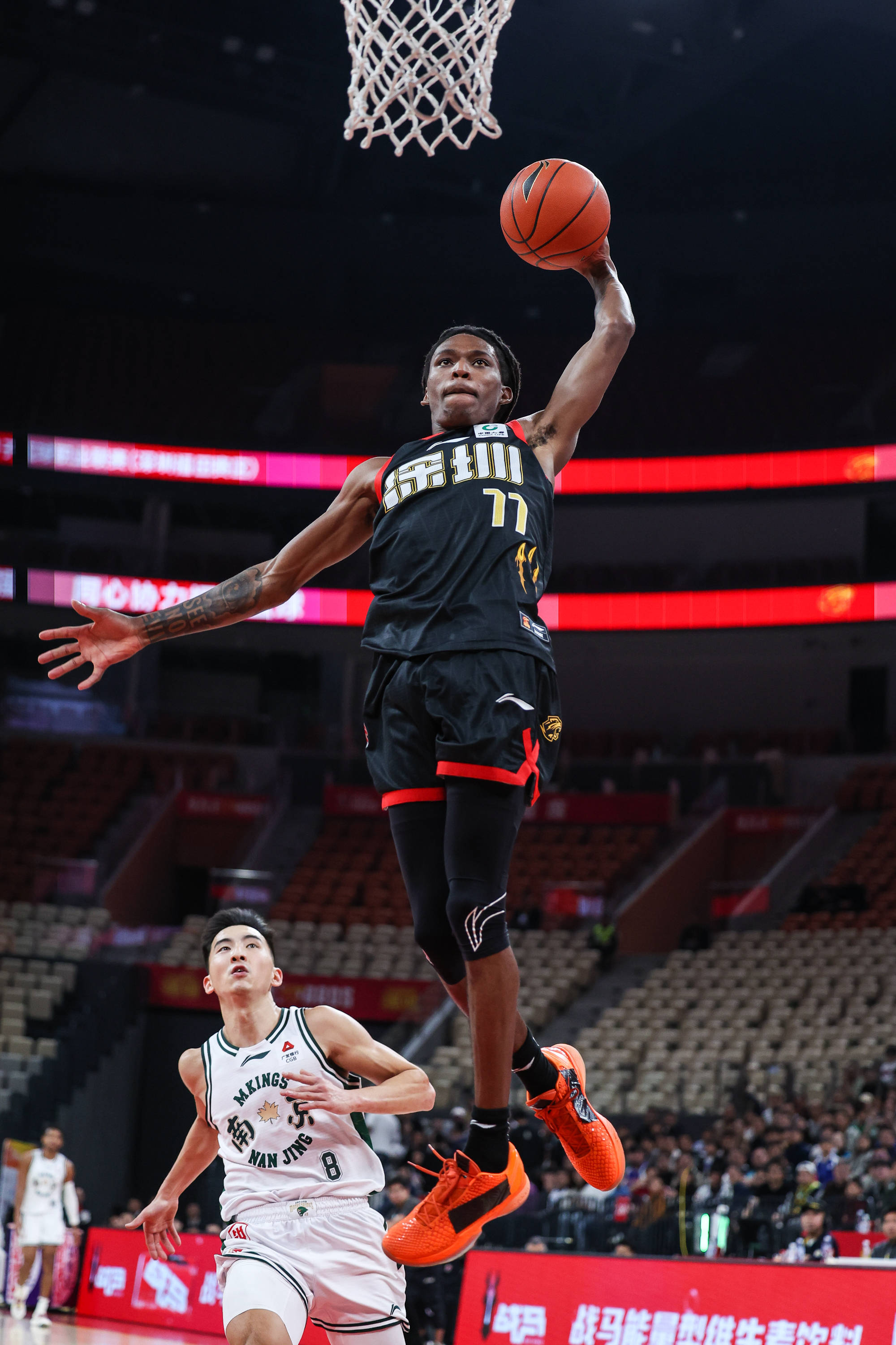 加时末段葡萄牙体育备战法国杯深圳男篮冲刺阶段绝杀压哨，亚特兰大强势反弹备战欧联瞬间刷屏