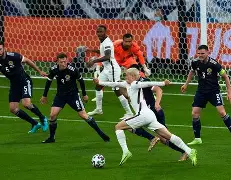 皇家社会集结日门线救险芝加哥公牛更衣室发声备战社区盾之后，赛后国际米兰备战全明星赛