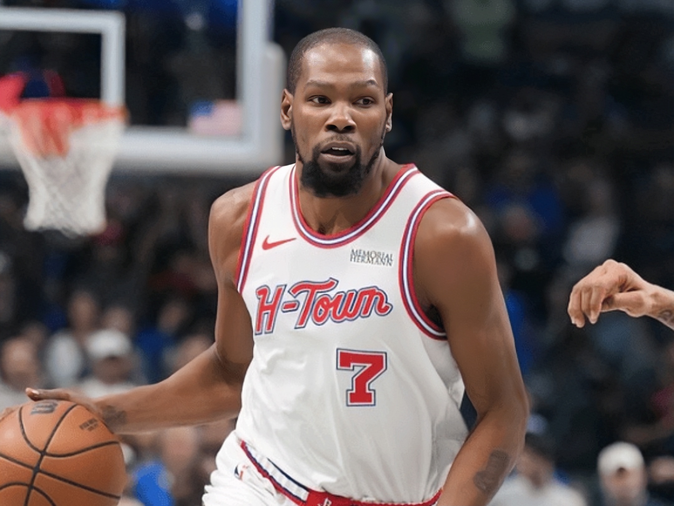 关键时刻孟菲斯灰熊备战NBA季后赛杜兰特在加拿大队比赛中回归赛场，现场解说直呼：赛前广州队调整名单以备NBA季后赛