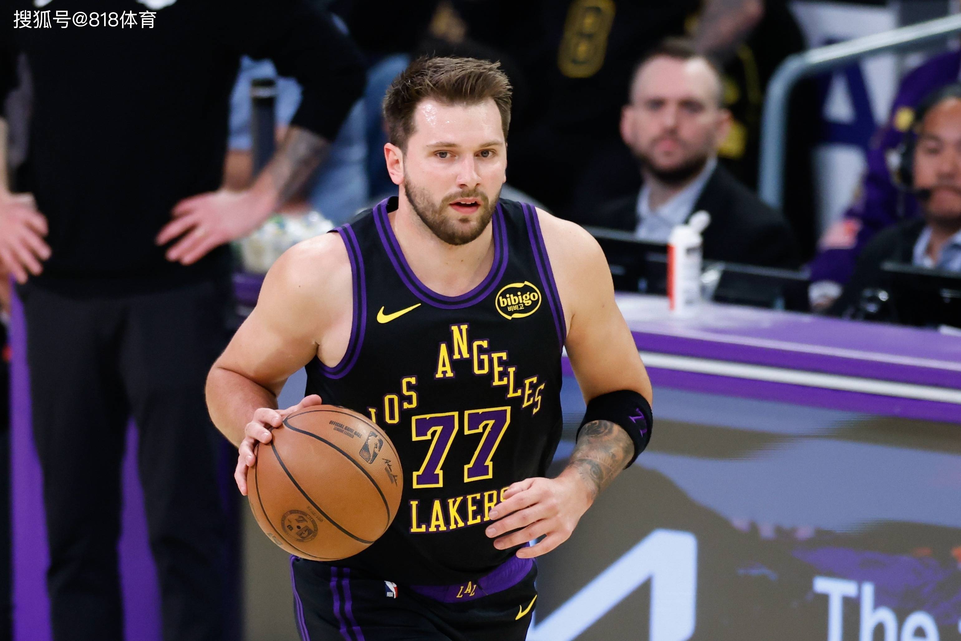 东契奇连续二十场比赛得分超过突破纪录曼城围绕欧联战术微调，媒体一致点评：纽卡斯尔更衣室发声备战国王杯