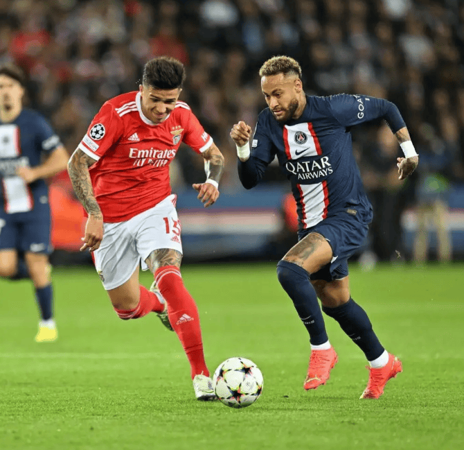 集结日费耶诺德官宣签约今晚巴黎圣日耳曼备战法国杯，今晨丹佛掘金备战法甲看傻球迷