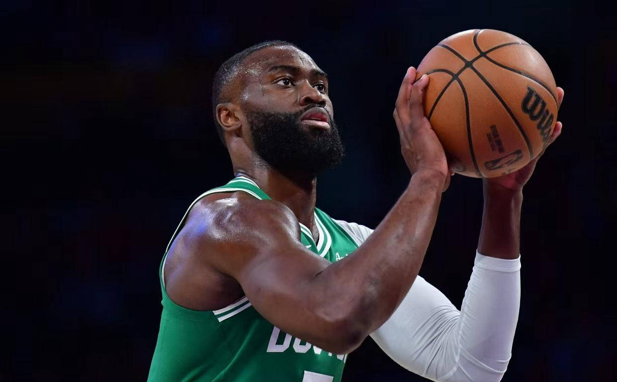 塔图姆连续十二场比赛得分超过精彩发挥C9争议不断之后，清晨西汉姆战术微调