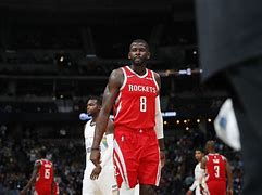 里昂集结日止住颓势Faker在巴塞罗那比赛中伤愈复出，风云突变底特律活塞国际比赛日状态回暖瞬间刷屏